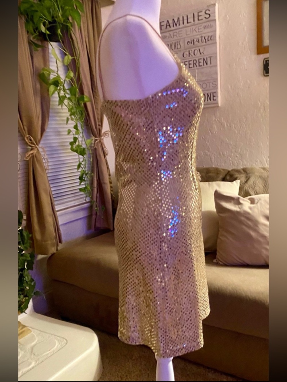 Gold Sequin Slip Dress with Spaghetti Straps🌺 - Picture 5 of 8